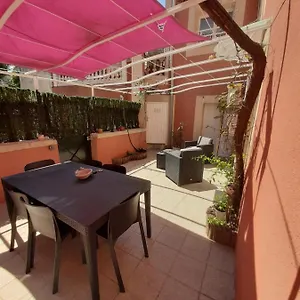 Maison 100 M2, Terrasse 25 M2, Clim, 3 Chbs Avec Tv, Parking , Pierrelatte France