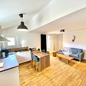 La Renaissance - Atypiques Avec Parking , Savignac-les-Ormeaux France